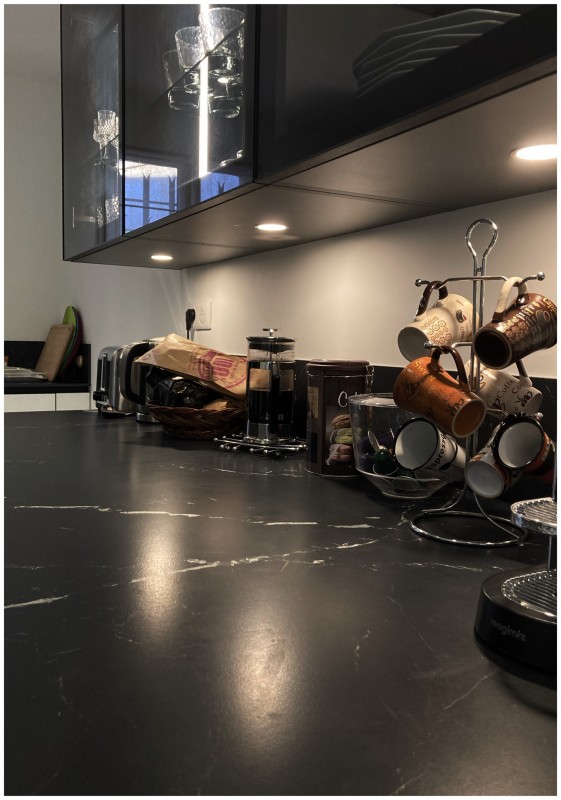 Décoration intérieure d'une maison entièrement repensée par l'agence d'architecture d'intérieur et de décoration d'intérieur basée à Aix en Provence et  à Rustrel dans le Luberon à Rustrel