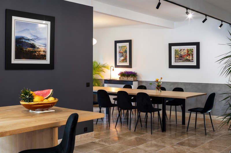 Création d'un extension et rénovation intérieure d'une bastide dans le Sud de La France sur la commune de Puyricard