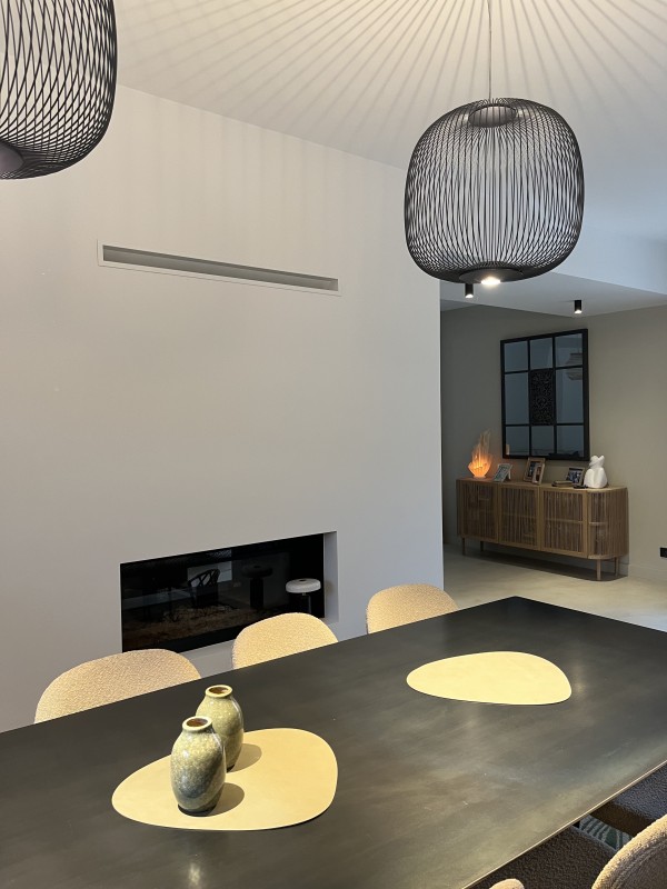 Décoration intérieure d’une bastide ancienne dans Le sud de la France près de la Sainte Victoire