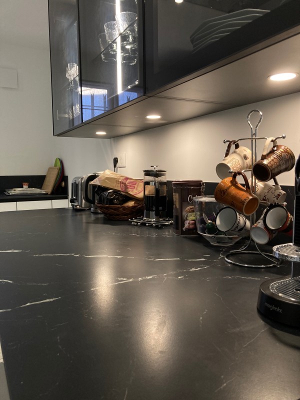 Une rénovation interieure pour une maison des années 90 sur la commune de Bouc bel air