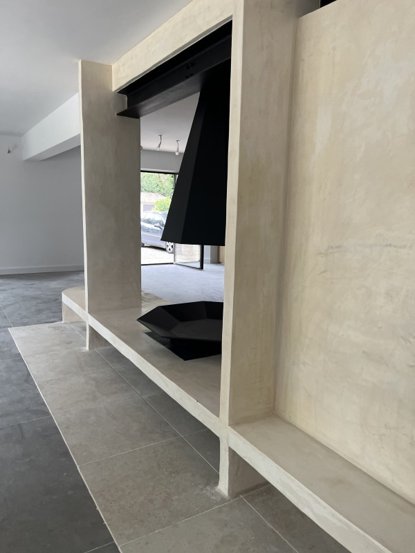 Décoration et rénovation intérieure d’un mas dans les Alpilles réalisé par une agence architecture d’intérieur