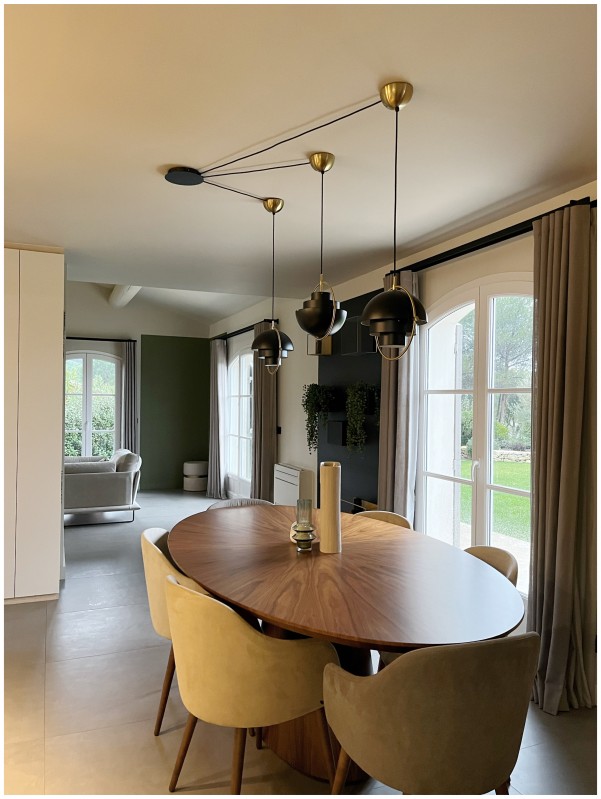 Avant/ après Rénovation d’une bastide des années 70 : rénovation intérieure et extérieure à la décoration soignée