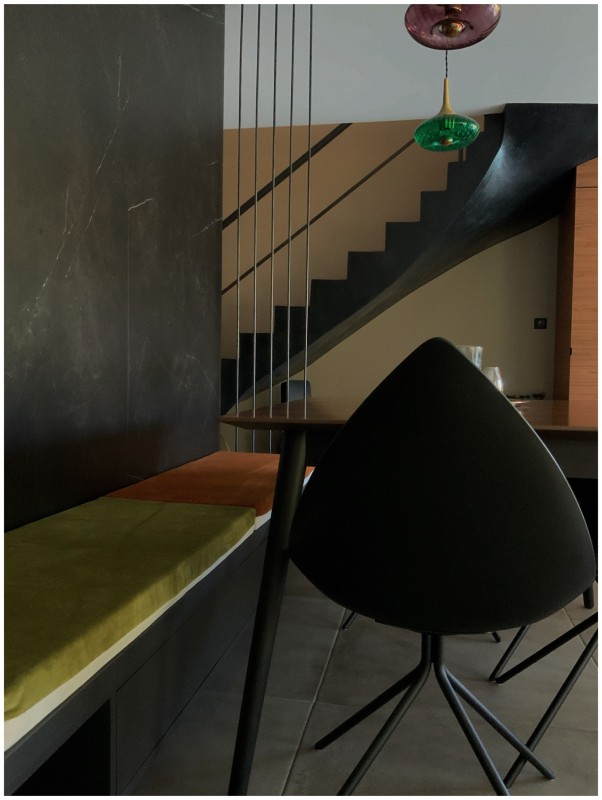 Décoration intérieure élégante pour cette maison contemporaine située à Coudoux dans le Sud de La France