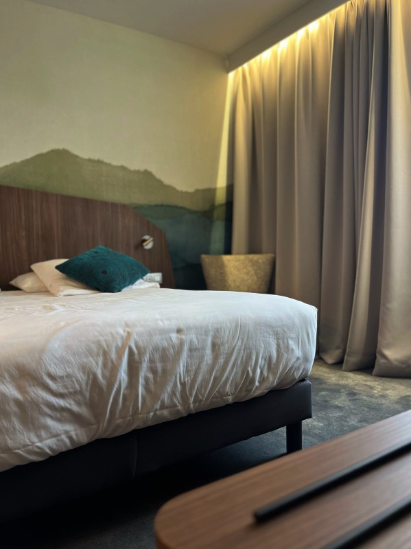 Rénovation et décoration intérieure de l'hôtel de l'Arbois pour le groupe Mercure situé à Aix en Provence dans le Sud de la France