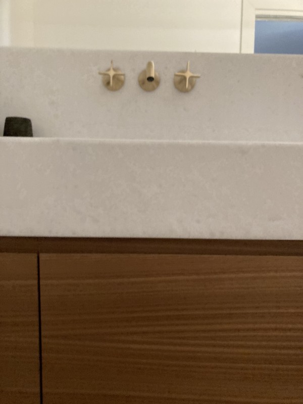 Projet de construction et agencement intérieur et décoration intérieure d'une villa de caractère située à St Tropez à deux pas de la place des Lices.