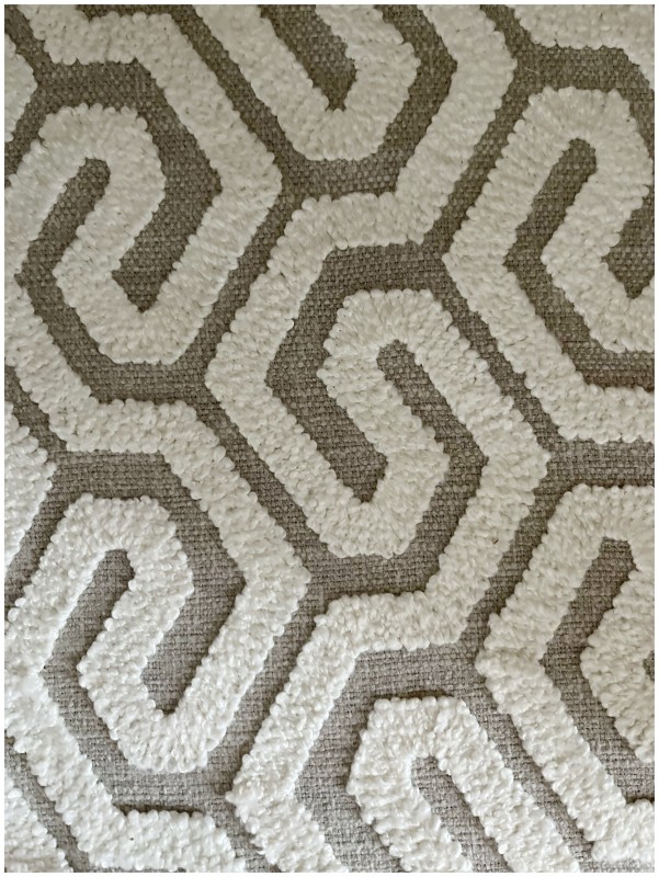 Comment décorer sa chambre avec des couleurs et des matériaux naturels ?Des questions de décoration intérieure pas toujours facile , l'agence d'architecture d'intérieur est là pour vous aider