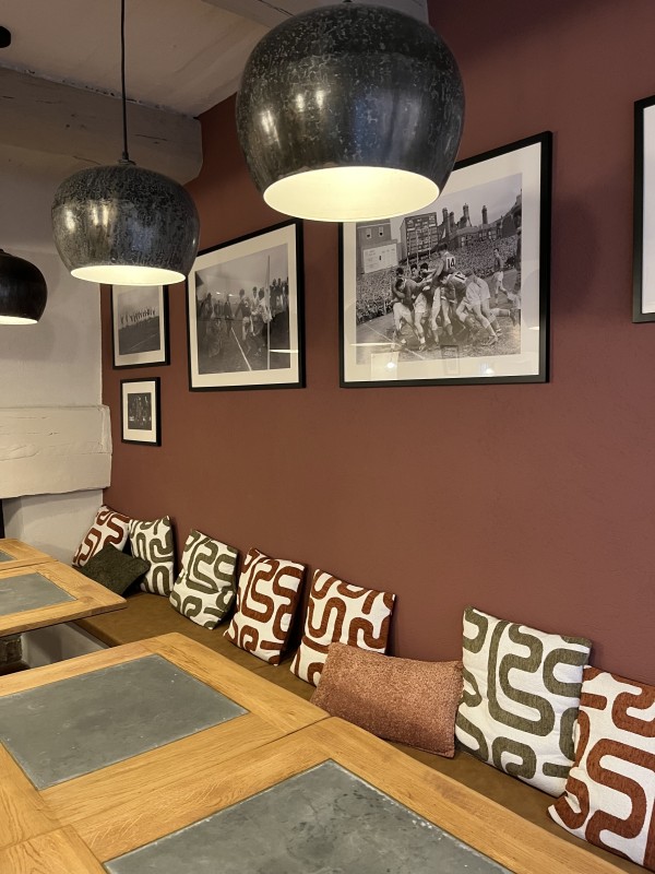 Rénovation et décoration d'un restaurant bistrot à Aix en Provence en plein centre de la ville provençale