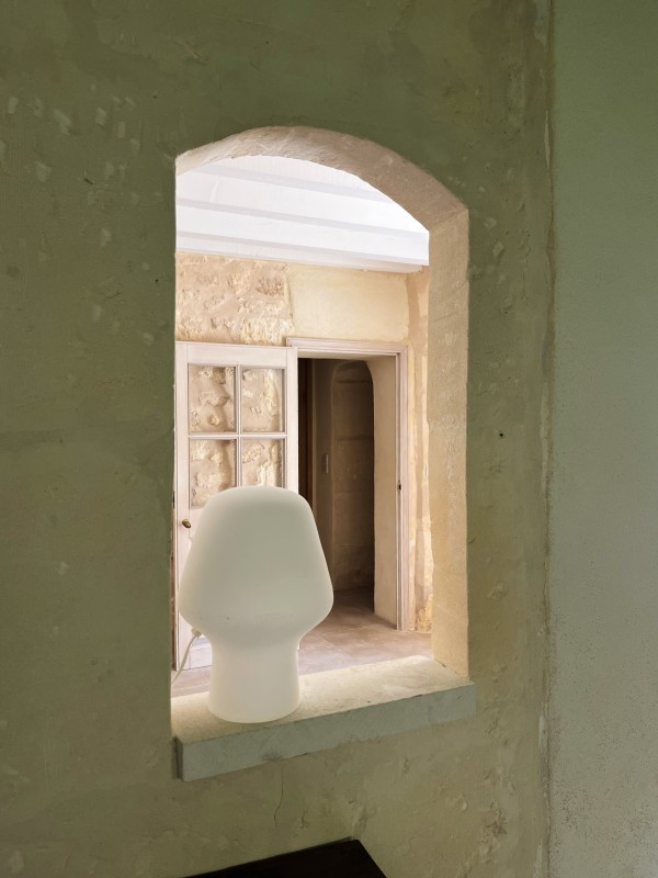 Rénovation et décoration intérieure d'une bastide à fort caractère architectural dans les Alpilles à Fontvieille