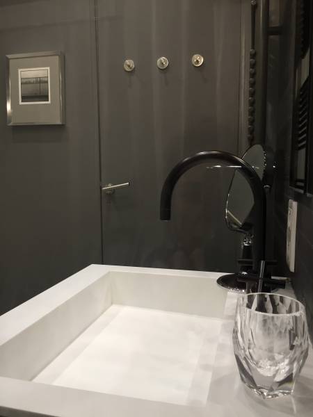 corian et solid surface dans la salle de bain meuble GBH
